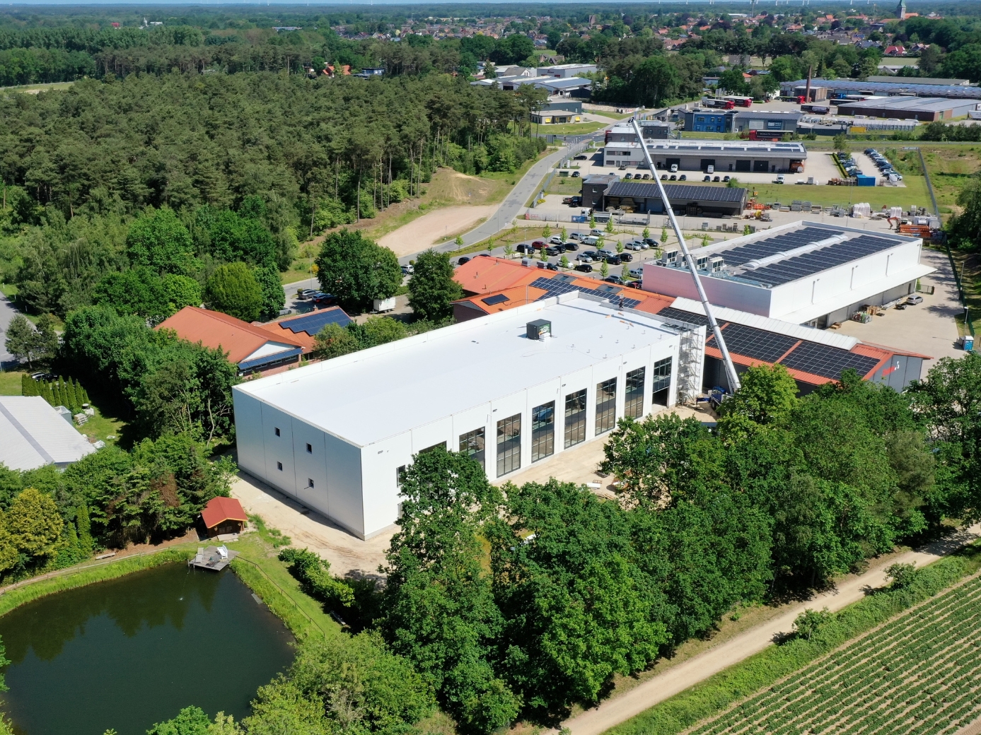 Esders Tech Drohnenaufnahme vom Umbau und Aufbau der neuen Produktionsgebäude